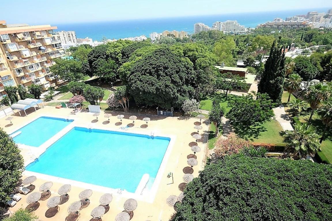 Appartamento Aguila Sea View Benalmádena Esterno foto